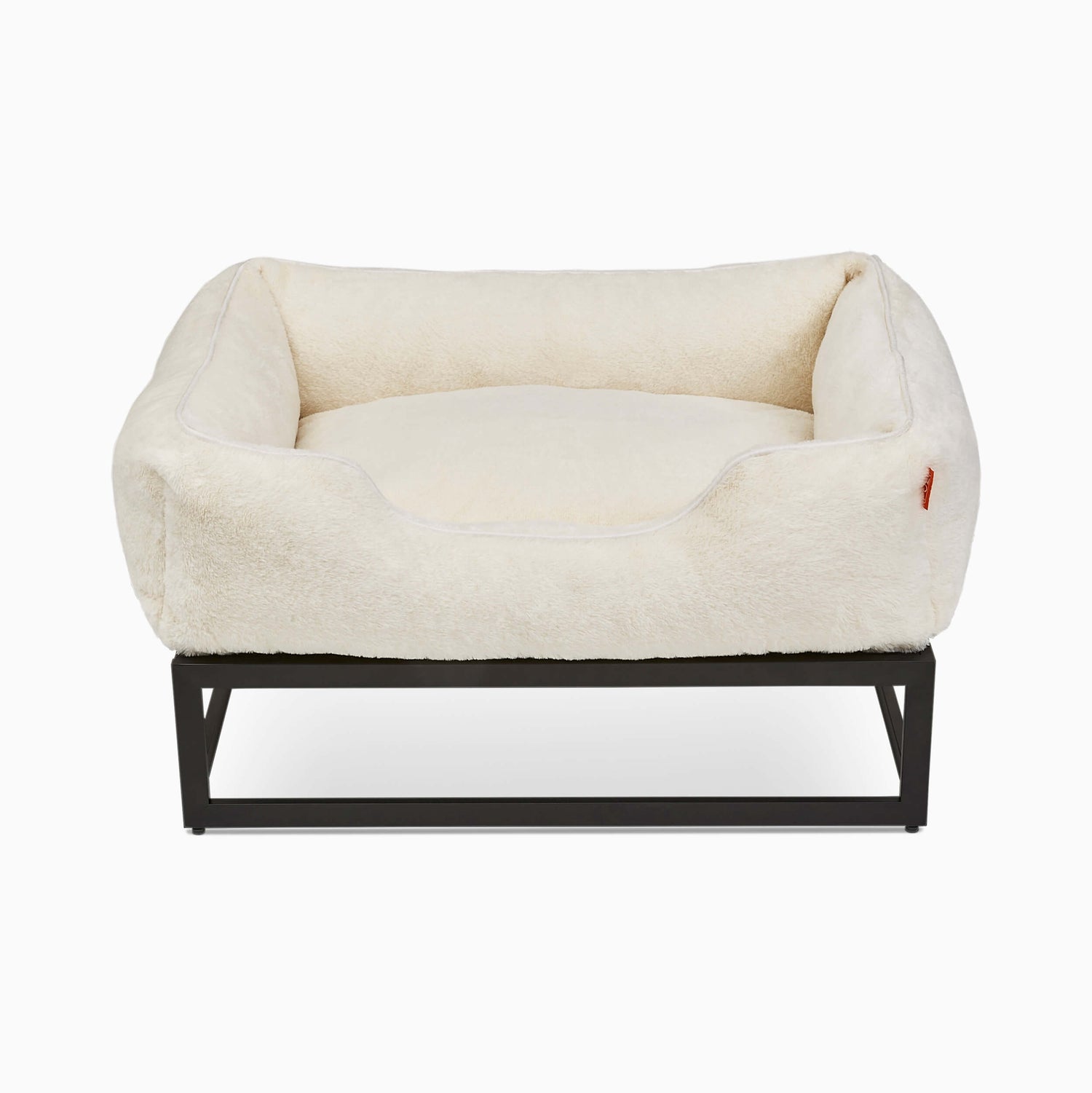 The FÜZI Elevated Dog Bed