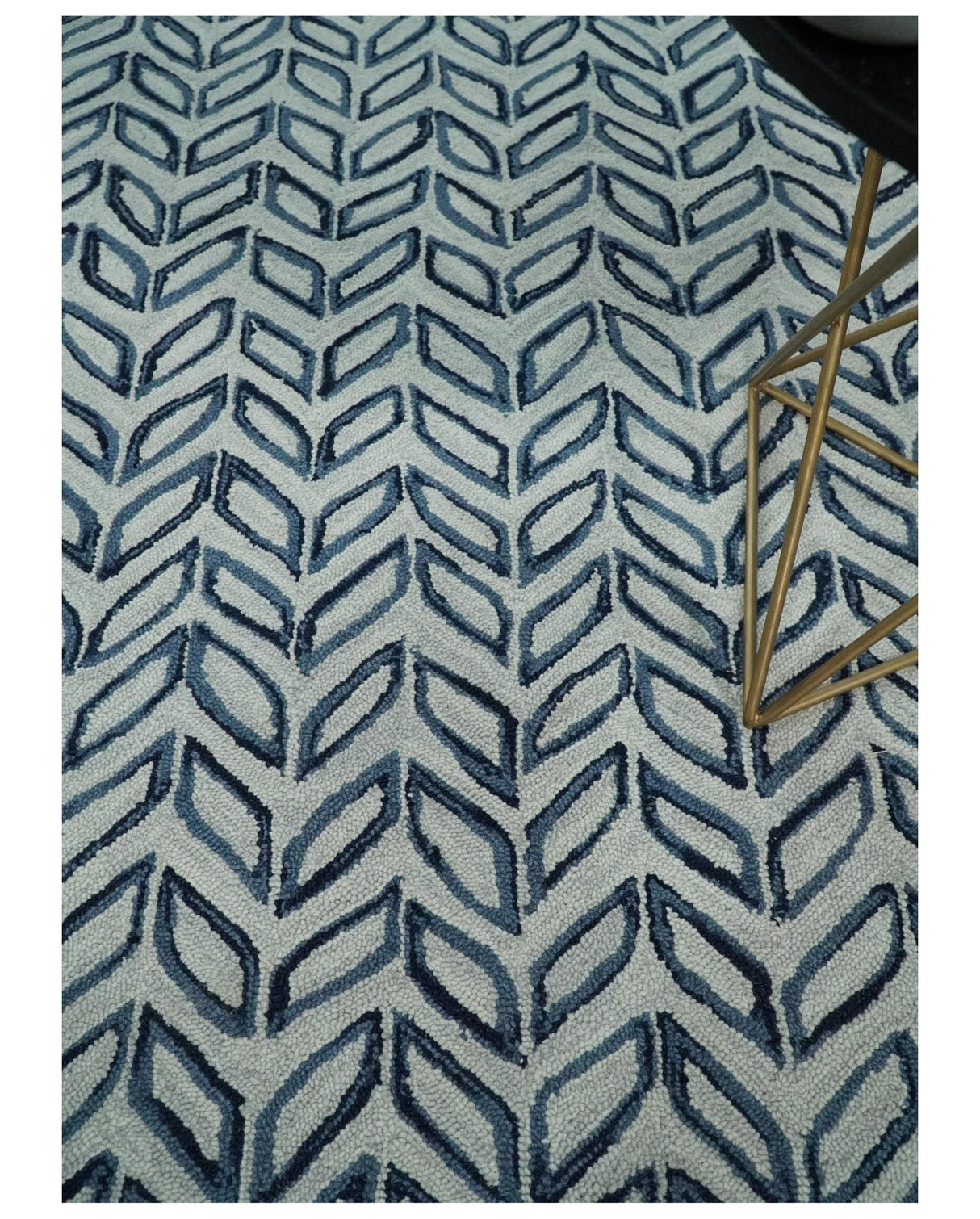 Contemporary Farmhouse Leaf's Hand Tufted Silver and Blue Loop Multi Size Wool Rug