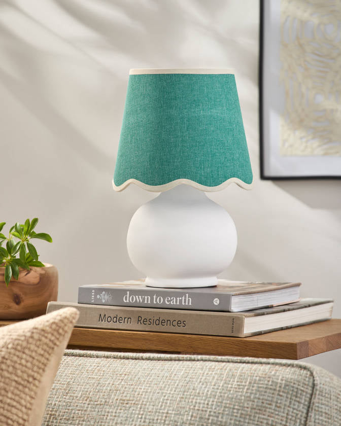 Kolleen Cottage Green/White Table Lamp