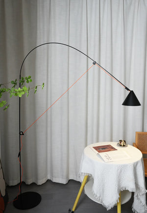 AYNO Floor Lamp