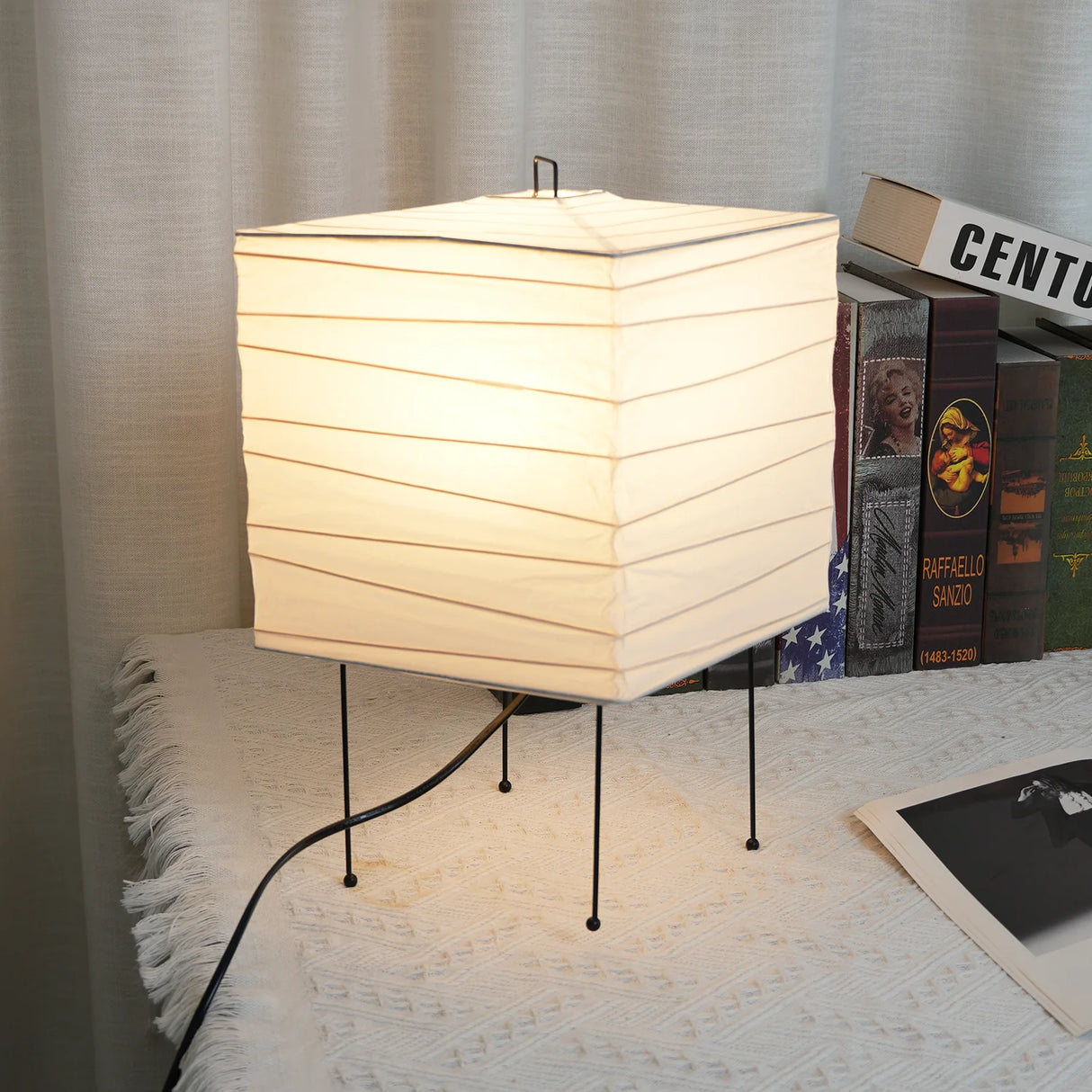 Akari 3X Table Lamp