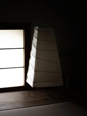 Akari 4N Table Lamp