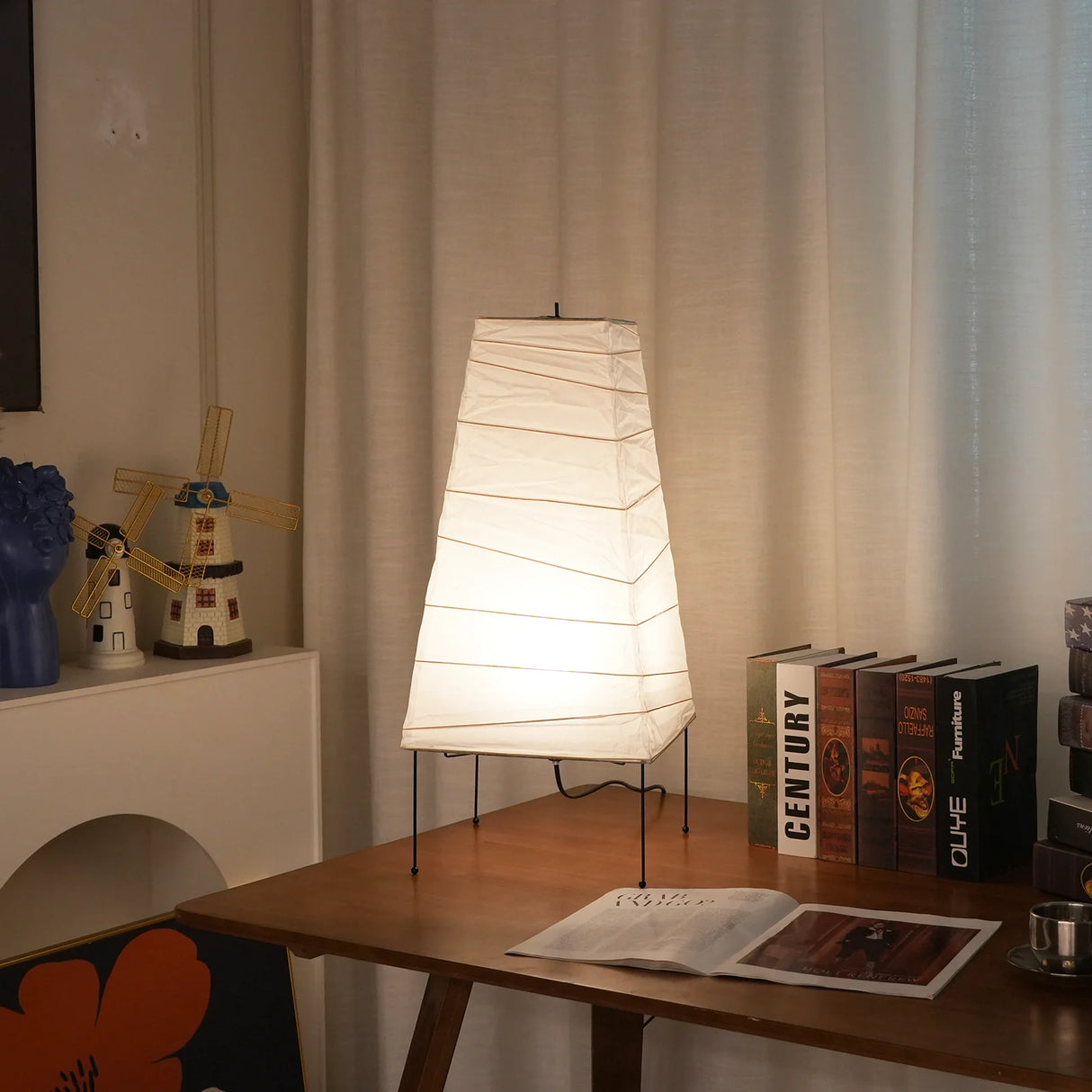 Akari 4N Table Lamp