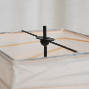 Akari 4N Table Lamp
