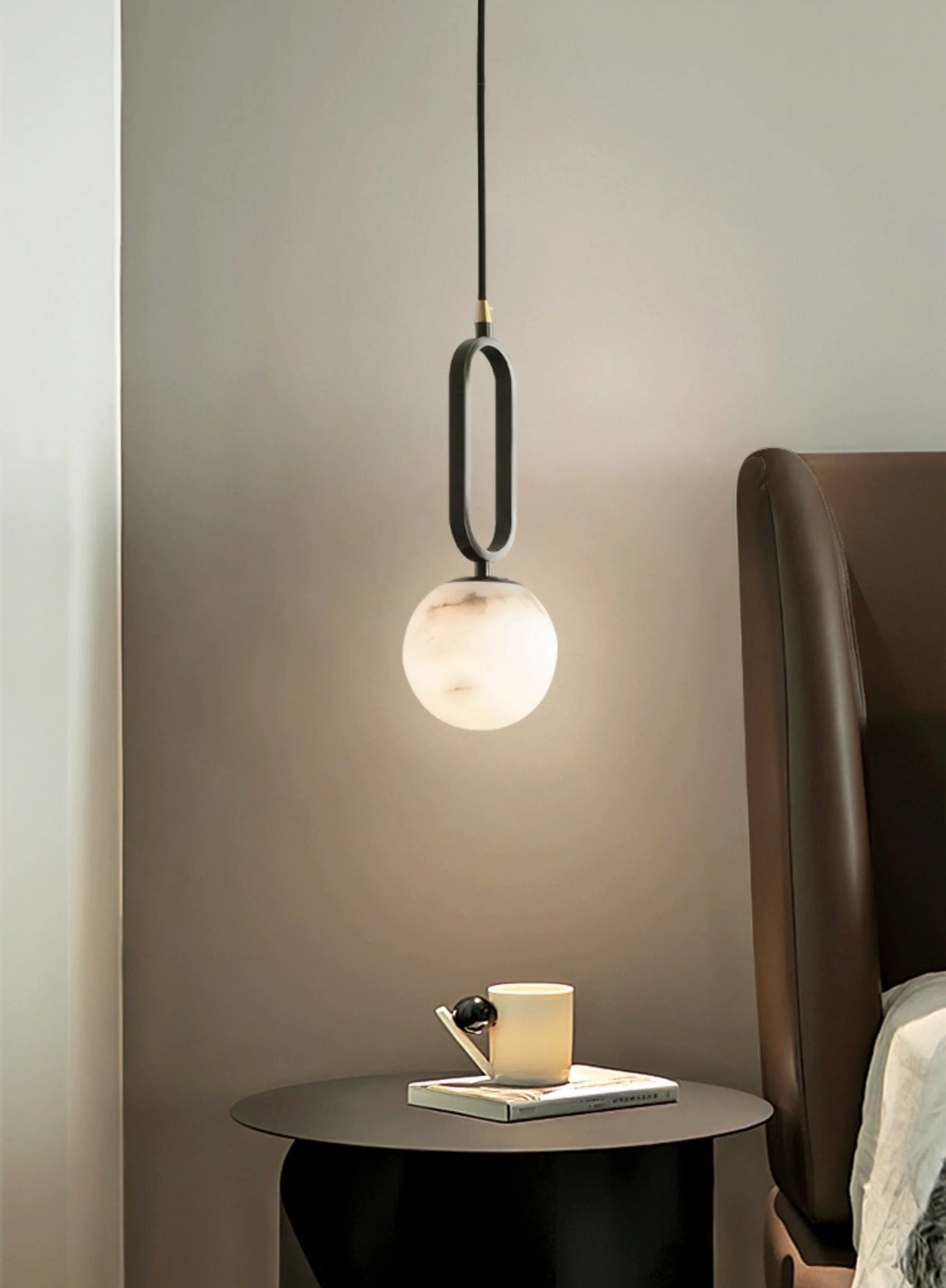 Alabaster Oval Ring Pendant Lamp