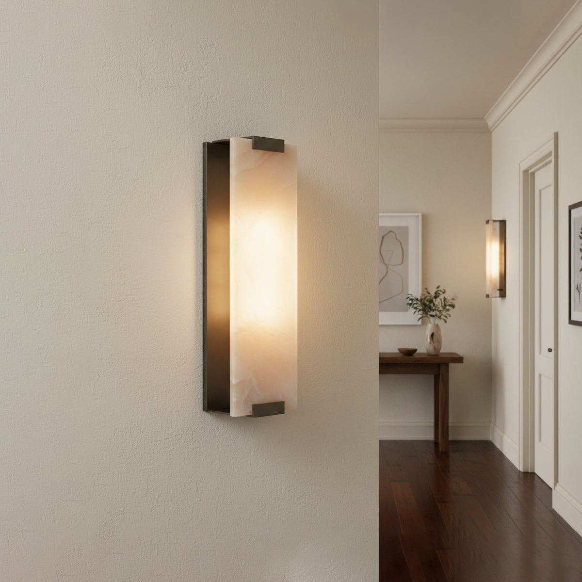 Alabaster Roux Wall Lamp