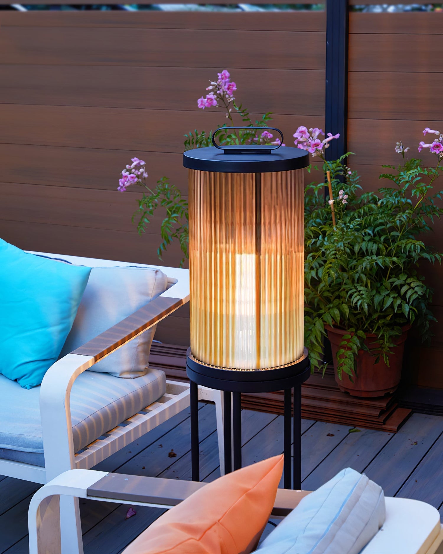 Ambient Line Lantern Garden Lights