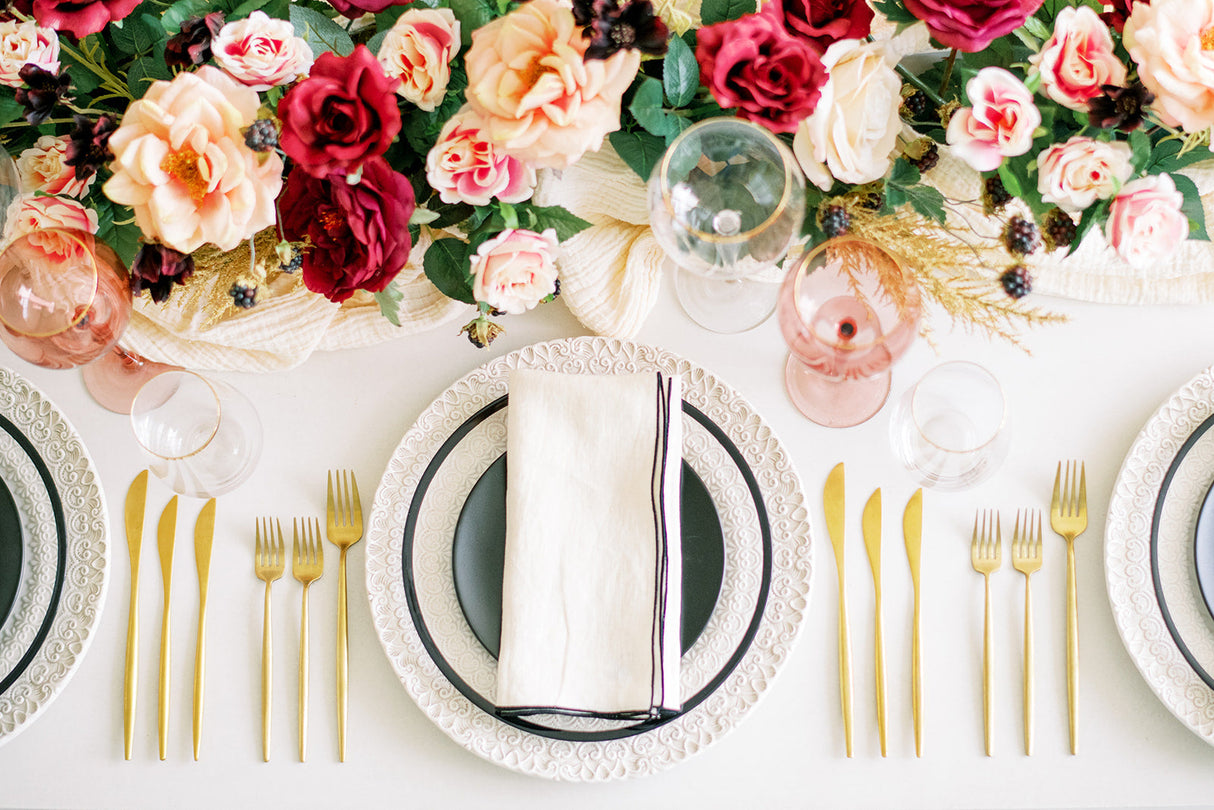 STONE WASHED LINEN NAPKINS // SET OF 4