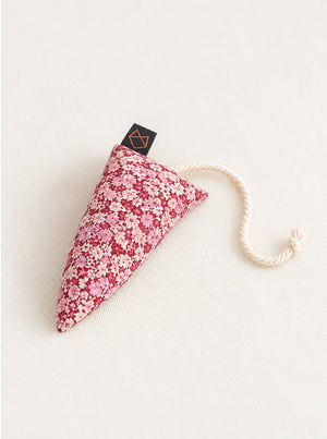 MODERN MOUSE CATNIP TOY - FLORAL