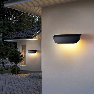 Bay Curved Garden Wall Light