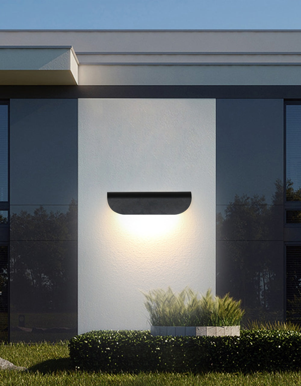 Bay Curved Garden Wall Light