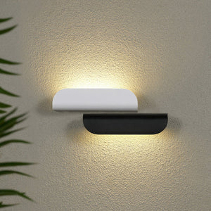 Bay Curved Garden Wall Light