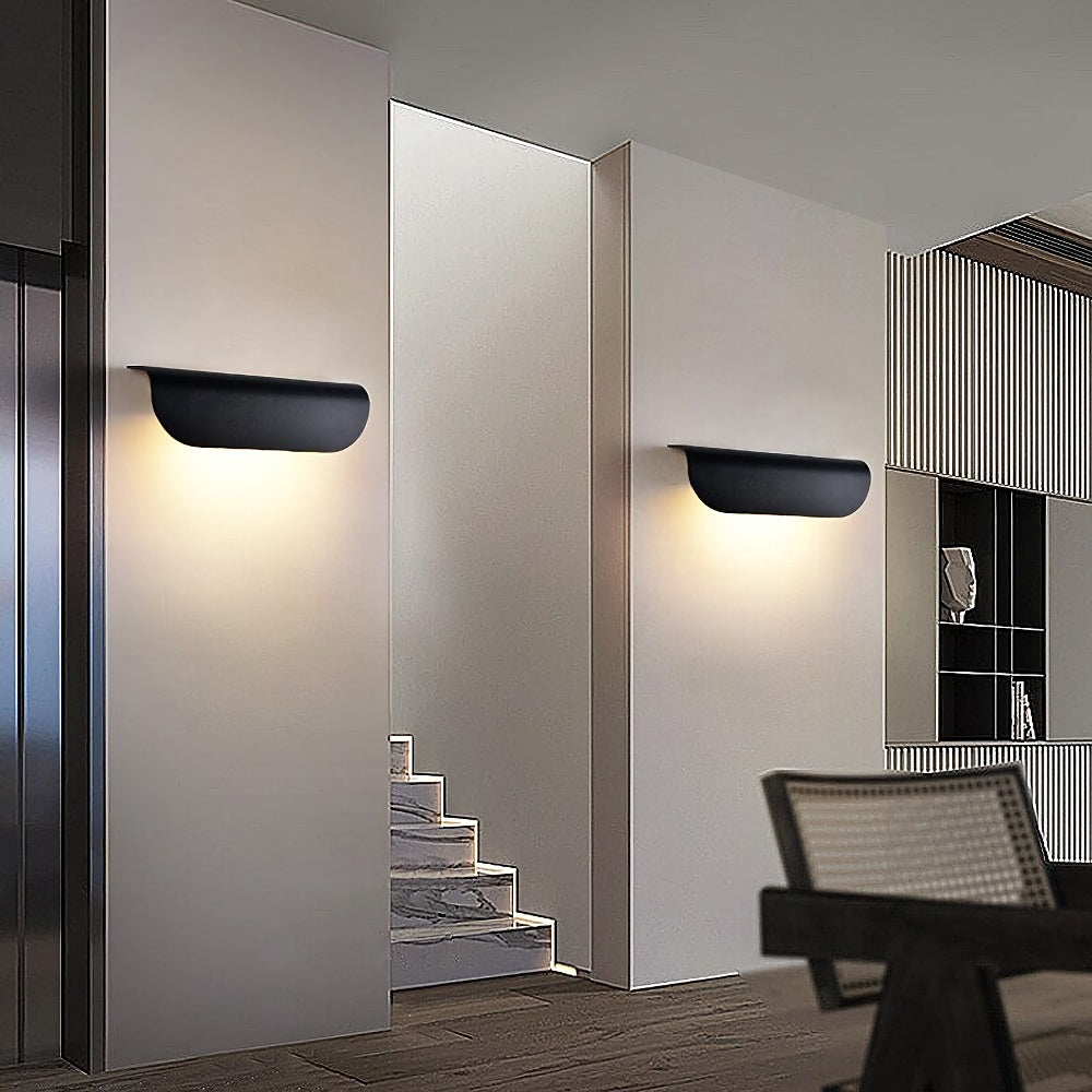 Bay Curved Garden Wall Light