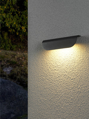 Bay Curved Garden Wall Light
