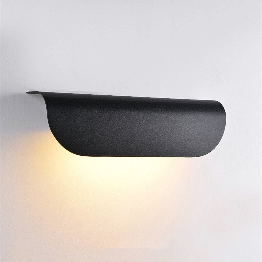 Bay Curved Garden Wall Light