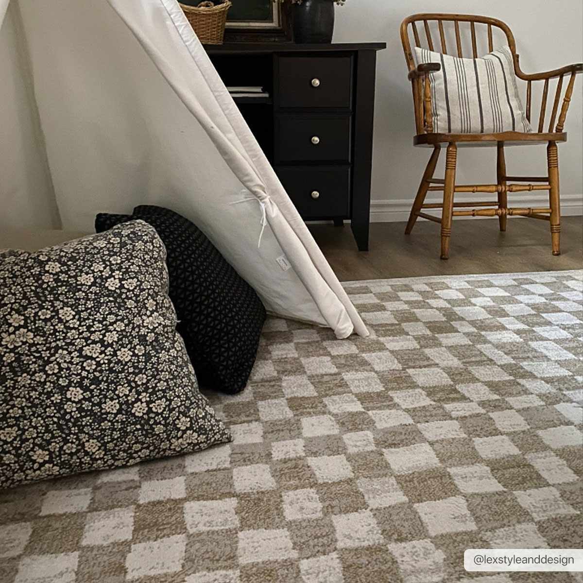 Benjy Cream & Gold Checkered Area Rug