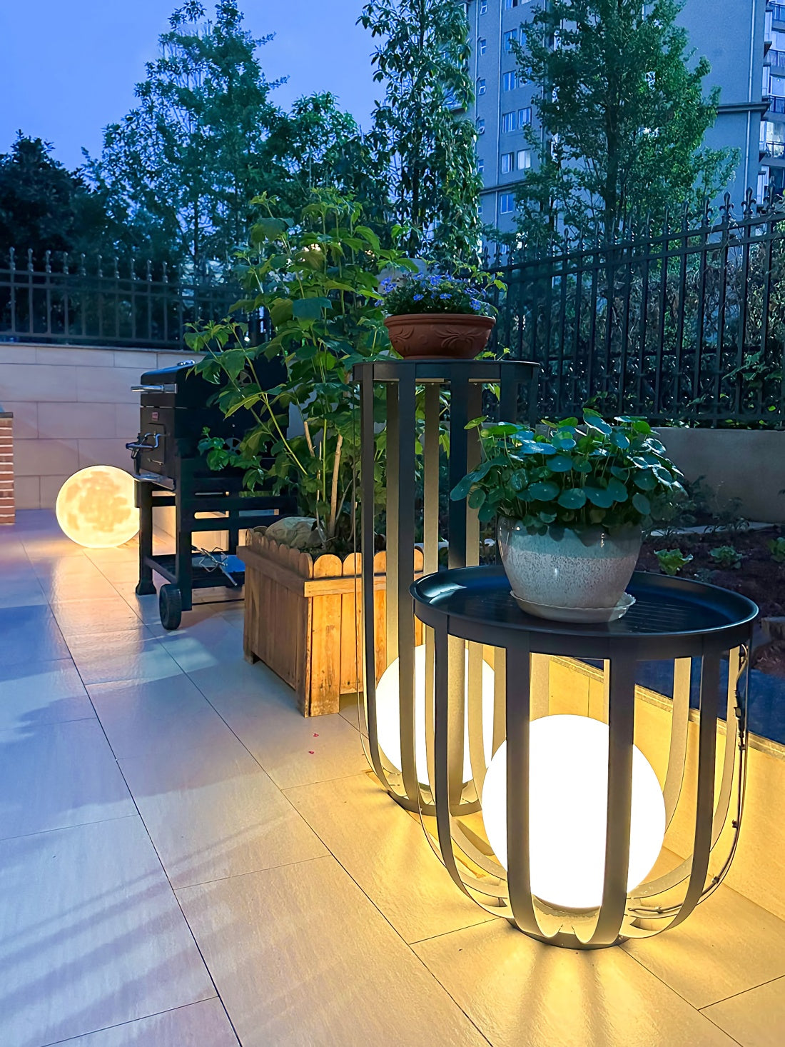 Bols Outdoor Garden Lamp