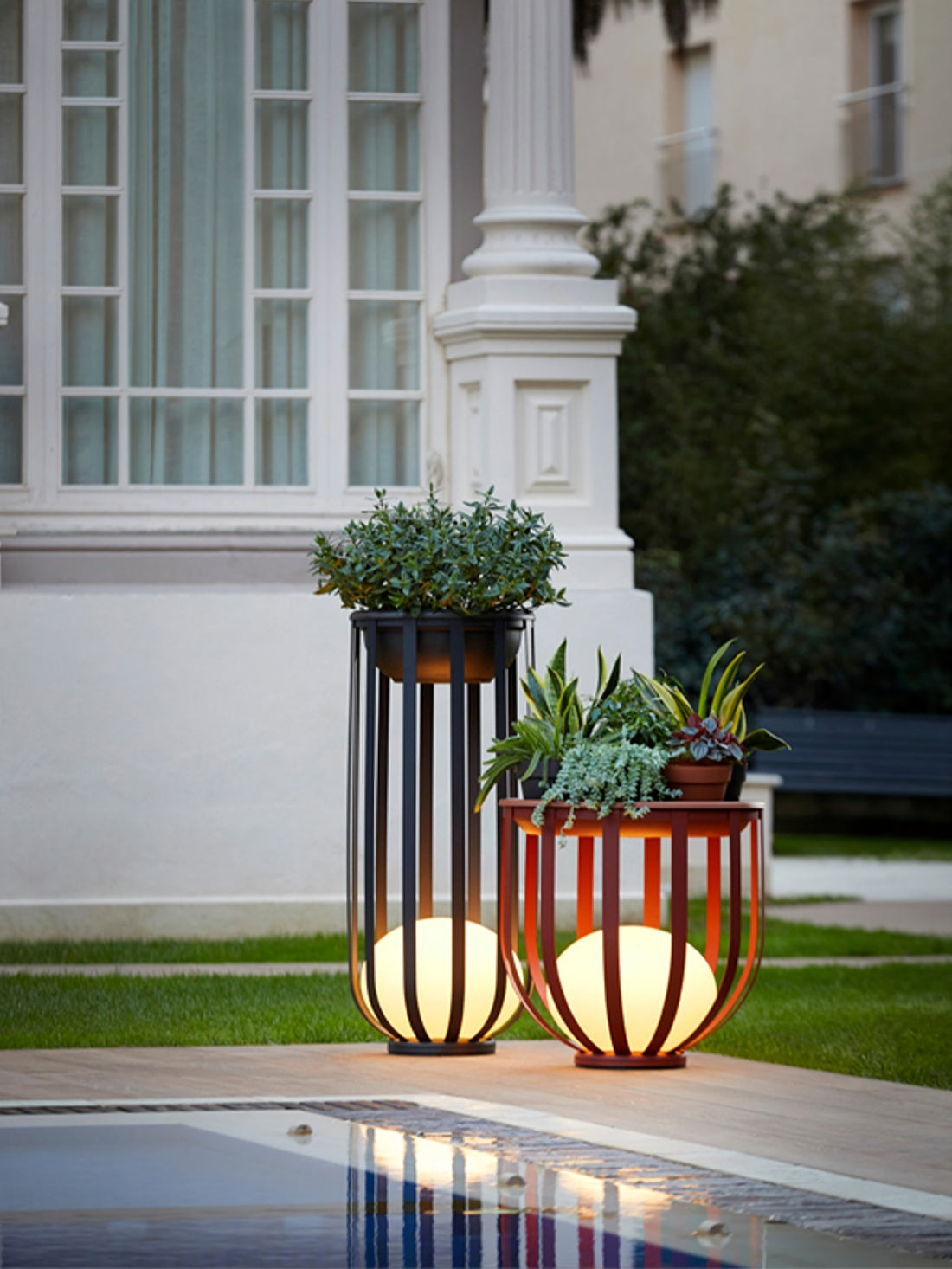 Bols Outdoor Garden Lamp
