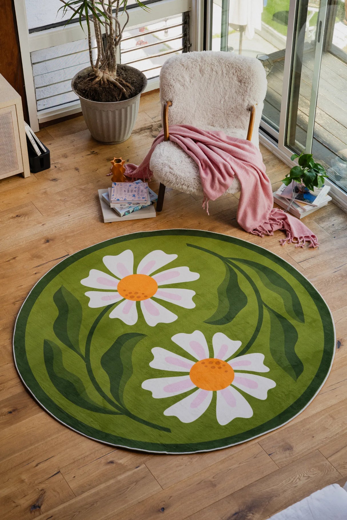 Dual Daisy Round Rug by Jessica Miller