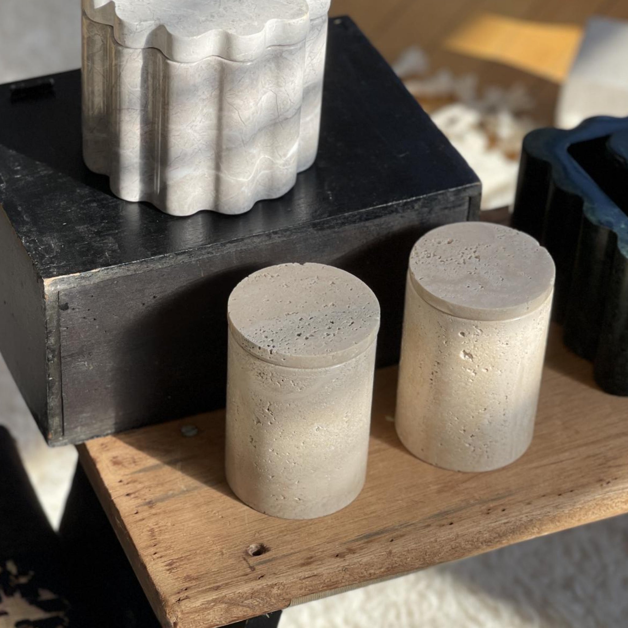 Jar Duo in Travertine - Thumbnail 5