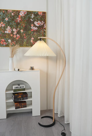 Caprani Wood Floor Lamp
