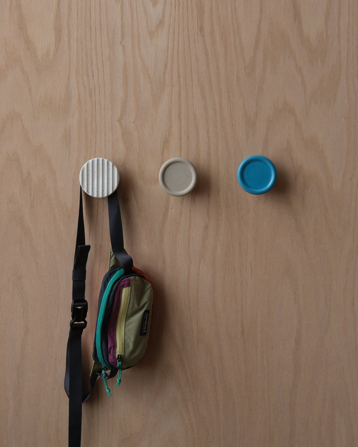 Sequence coat hook - Fluted