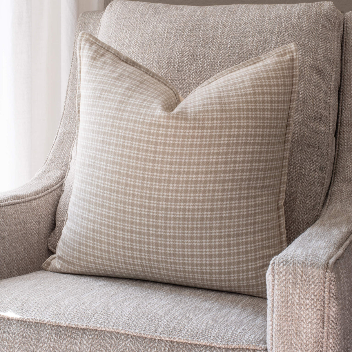 Paz Handwoven Pillow Cover
