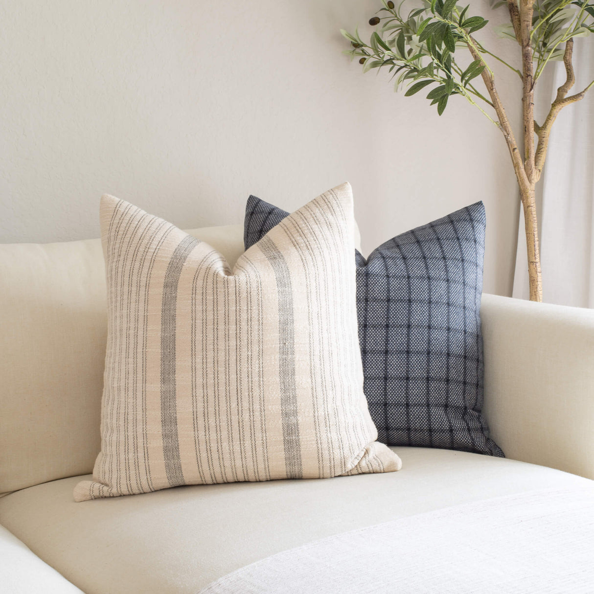 Paloma Pillow Cover | Blue
