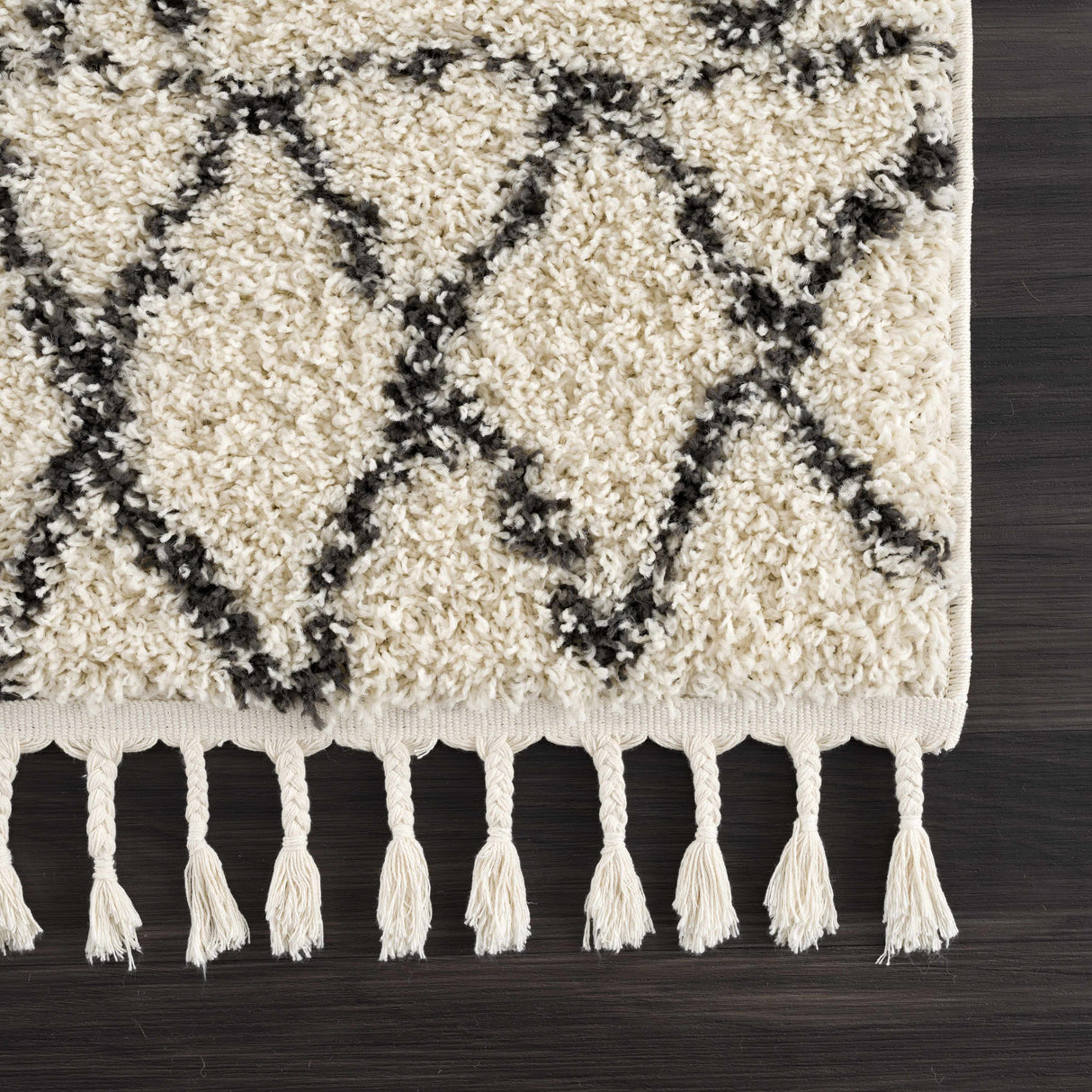 Emlenton Berber Shag with Tassels - Clearance