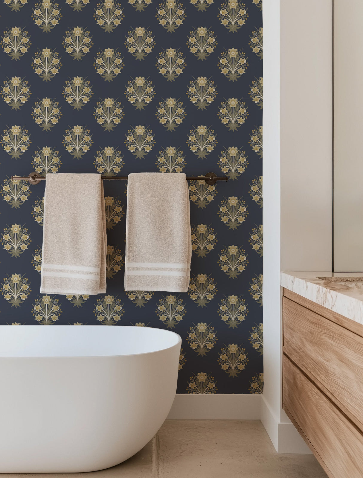 Elegant Daffodils Wallpaper - Exclusive Luxe