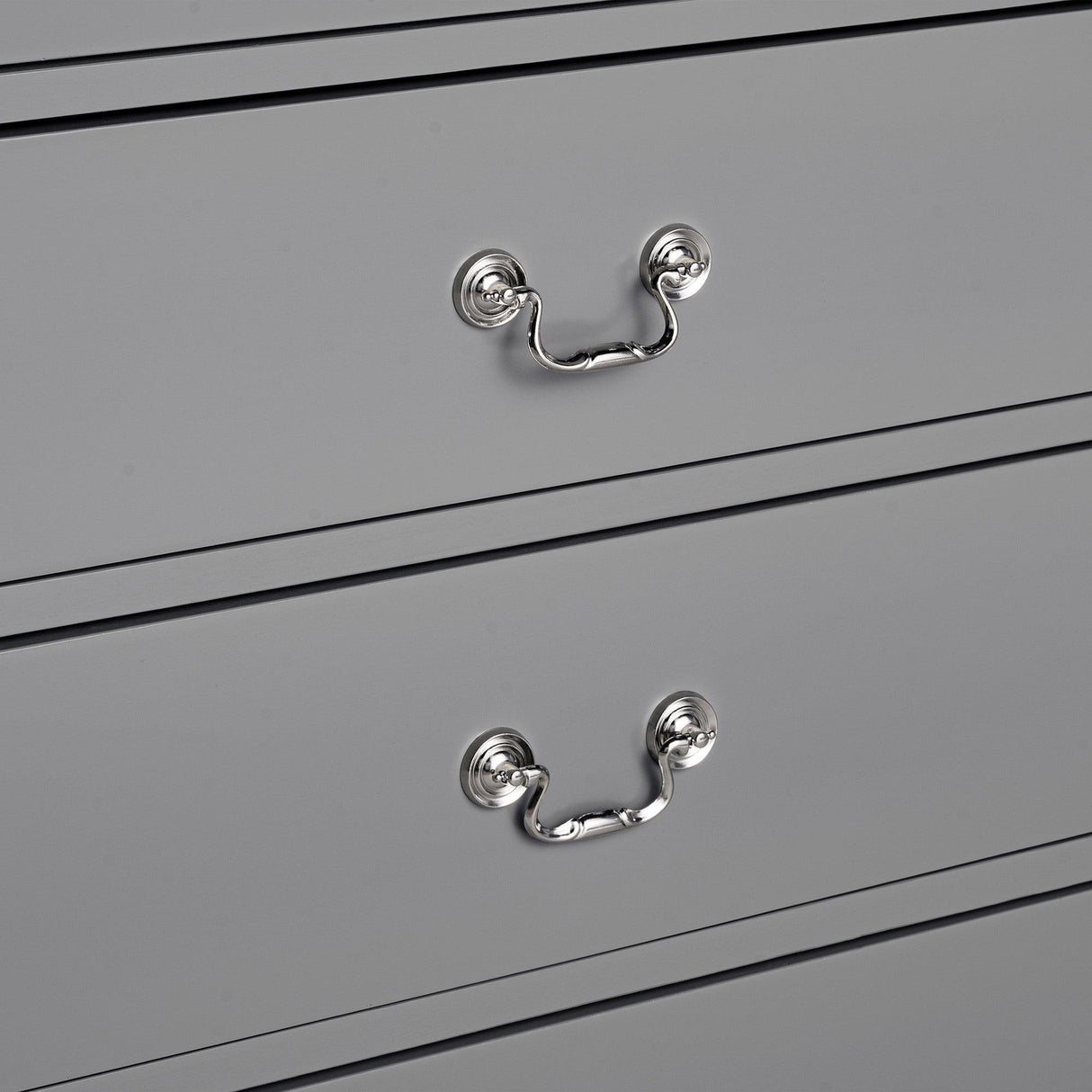 Transitional 5-Drawer 31.5 in. Wide Chest of Drawers with Bracket Feet