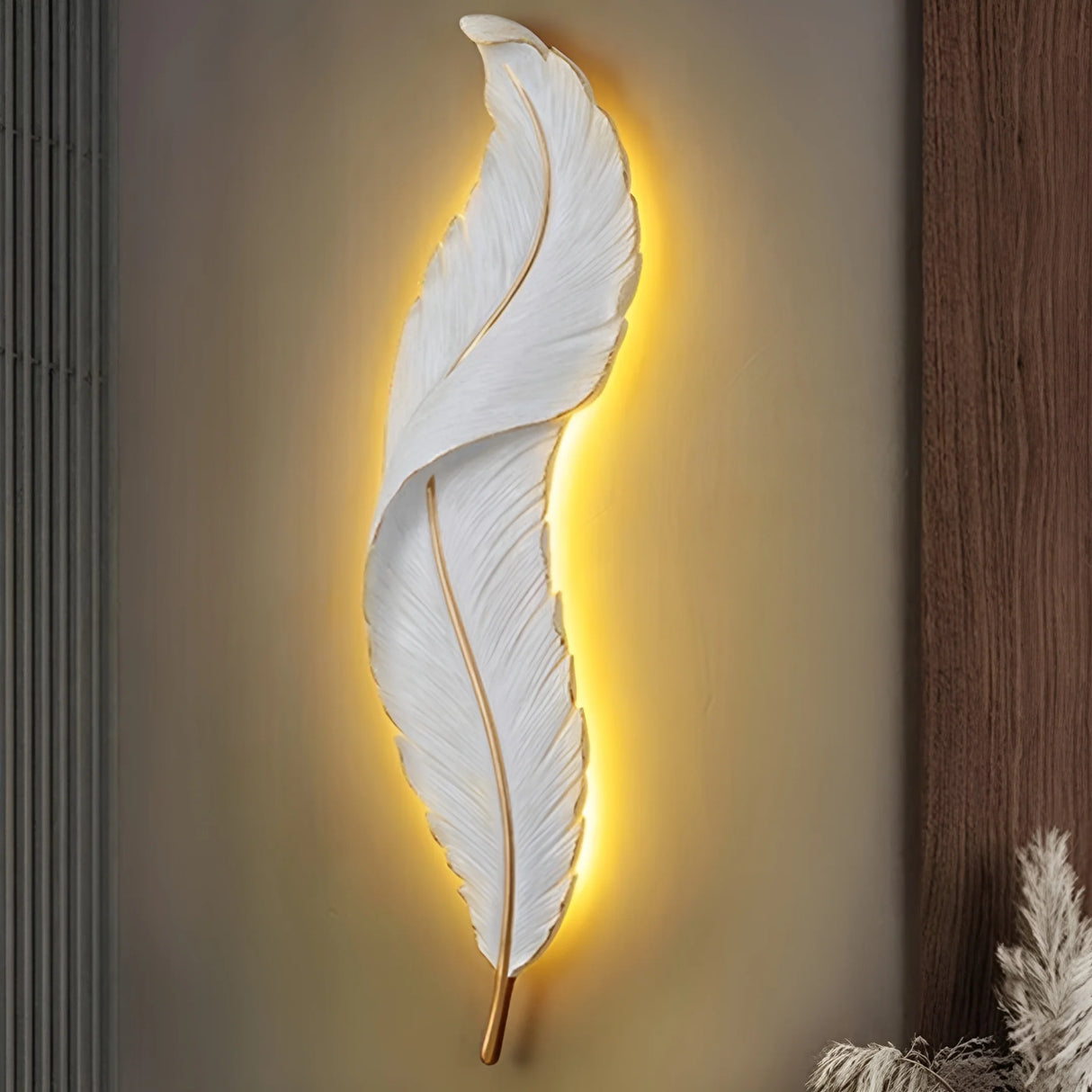 Feather Wall Lamp