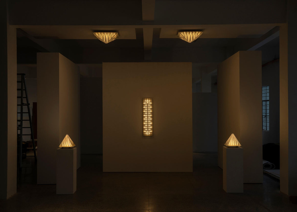 Fragment 06 Ceiling Light