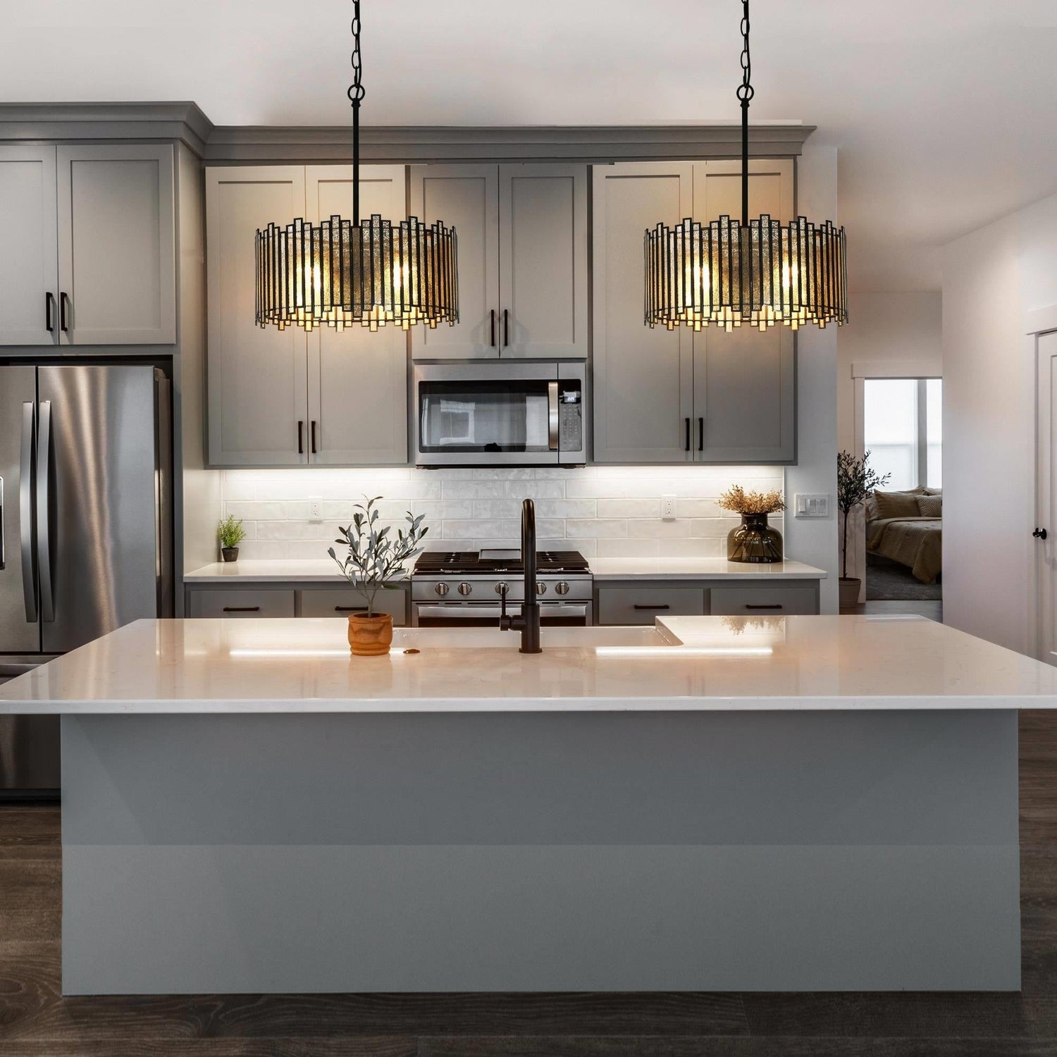 Hemaaolay Drum Colored Glass Chandelier