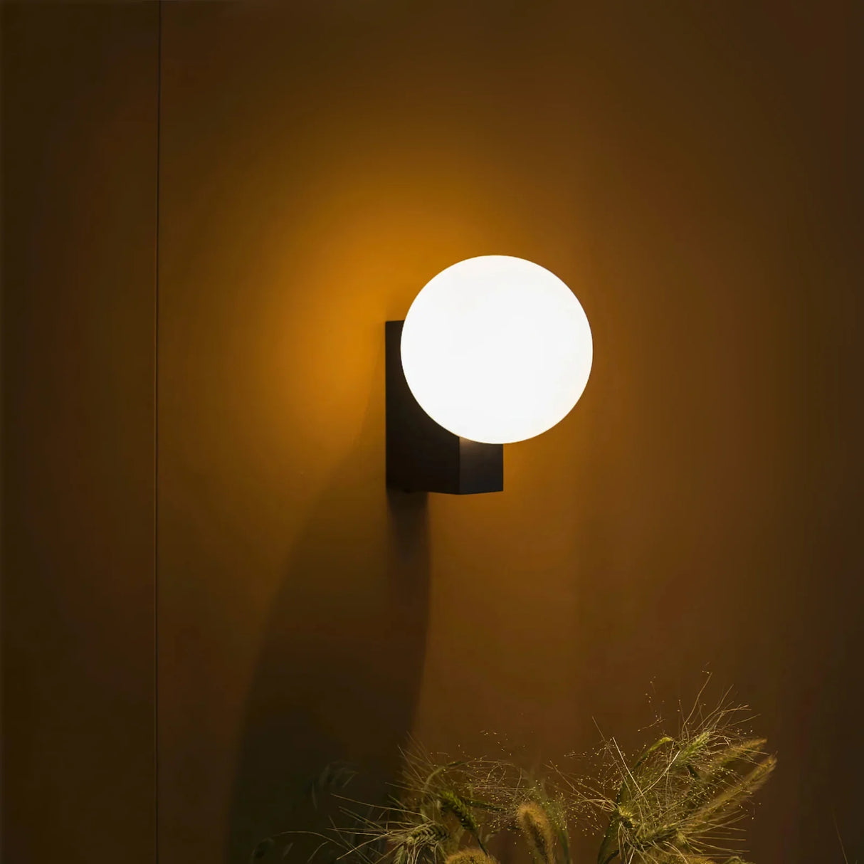 Journey SHY2 Wall Lamp