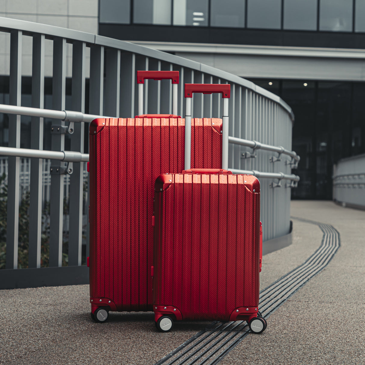 TREVA Aluminum Suitcase Red