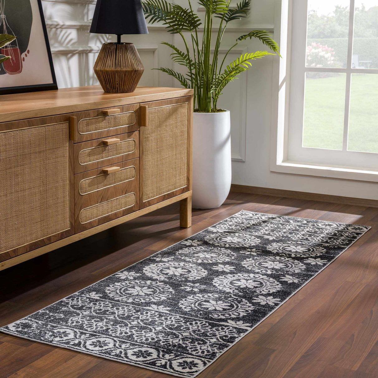 Kahraman Black & White Washable Rug