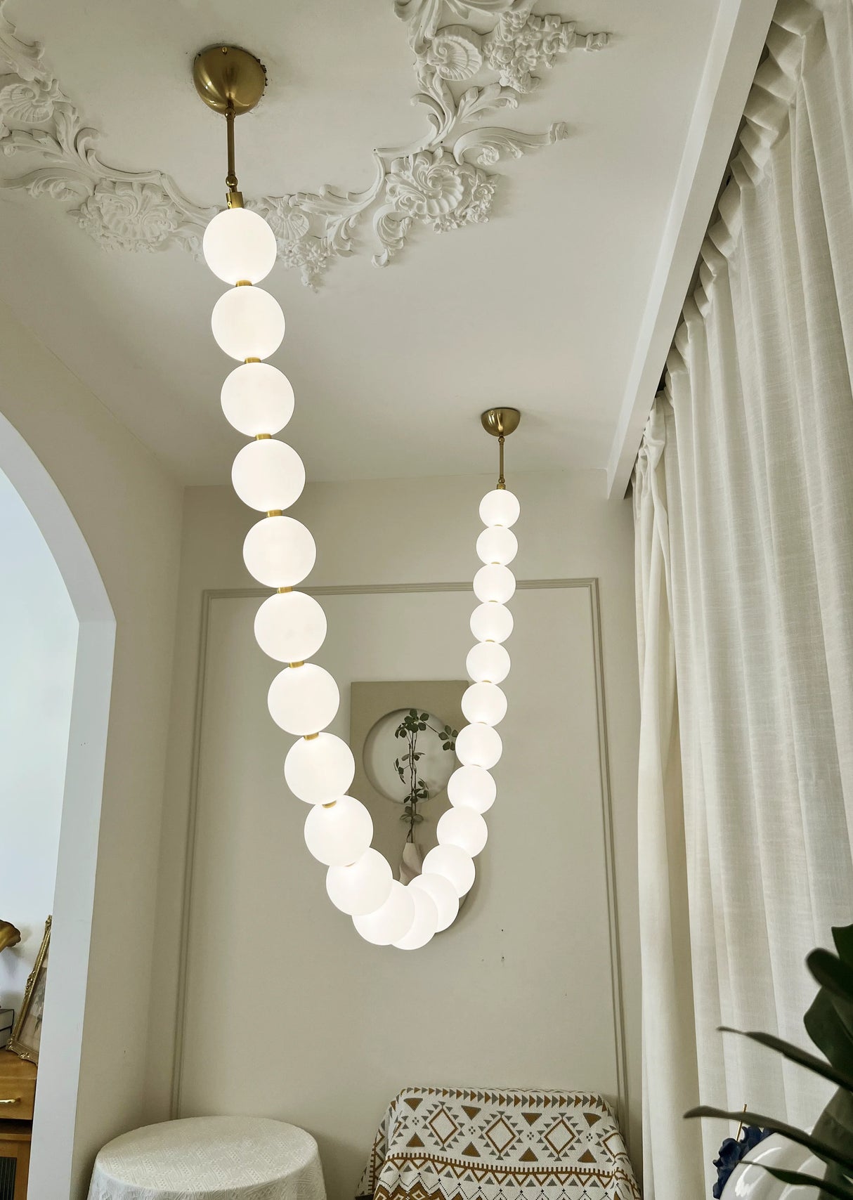 Luxurious Pearl Necklace Chandelier