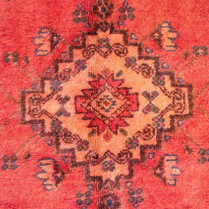 Suz Vintage Moroccan Taznakht Rug | 4'10" x 9'5"