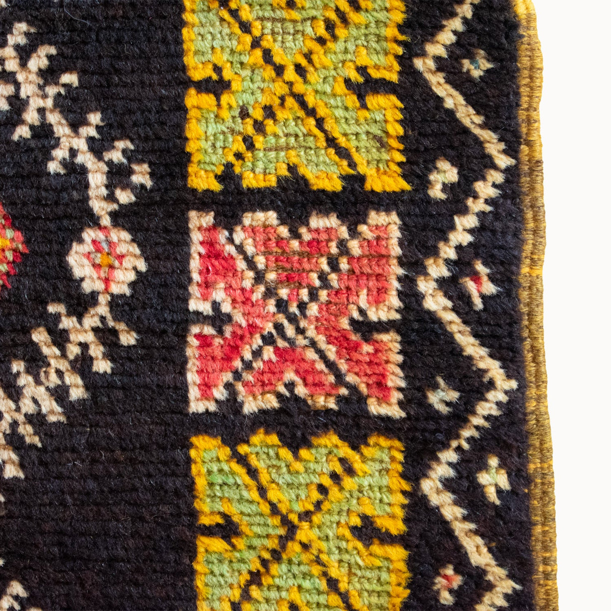 Vintage Moroccan Rug | 4' x 8'4"