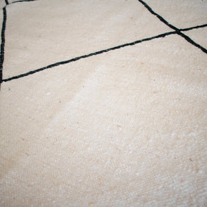 Tim Contemporary Moroccan Flatweave Rug | 6'5" x 9'4"