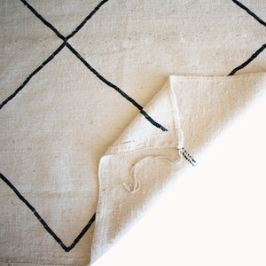 Tim Contemporary Moroccan Flatweave Rug | 6'5" x 9'4"