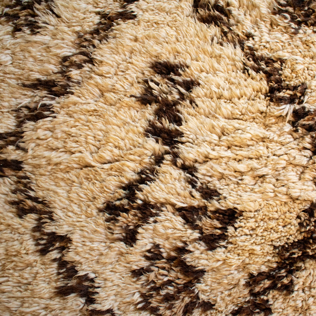 Awa Wool Moroccan Rug | 2'9" x 6'4"