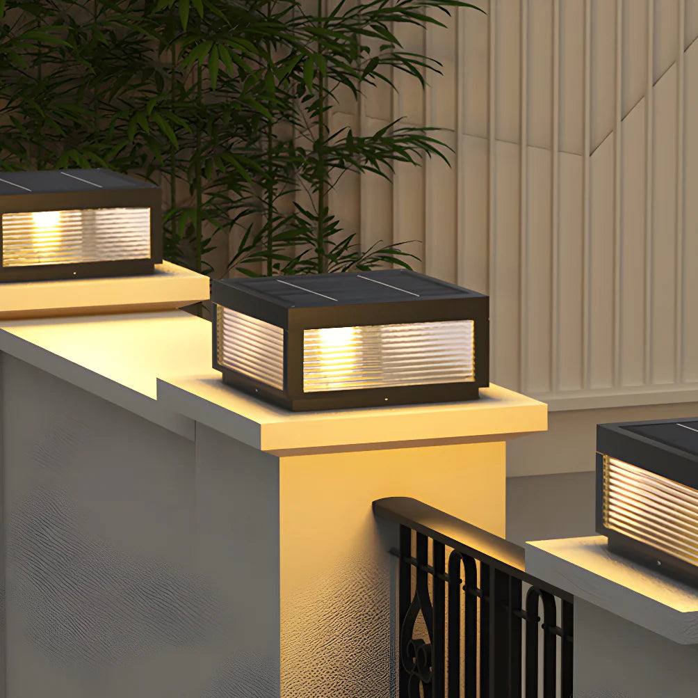 Modern Birillo Glass Garden Outdoor Light