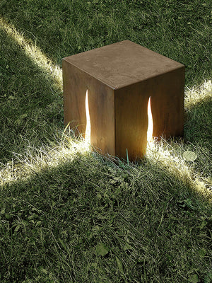 Cube Crack Outdoor Light