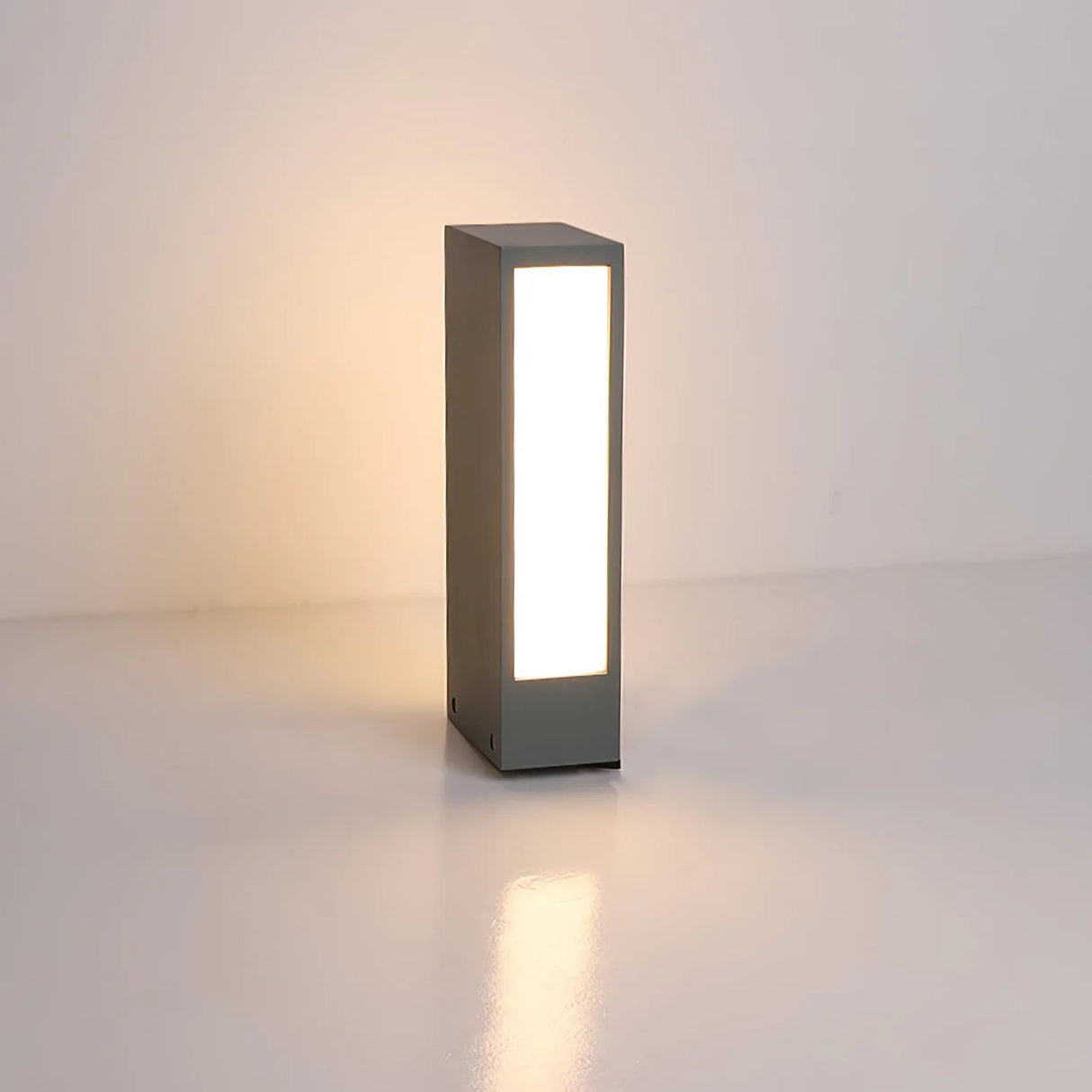 Modern Faro Outdoor Post Lamp
