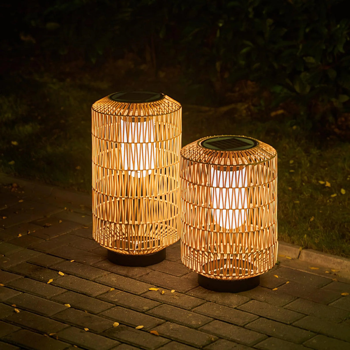 Modern Woven Rattan Outdoor Lamp