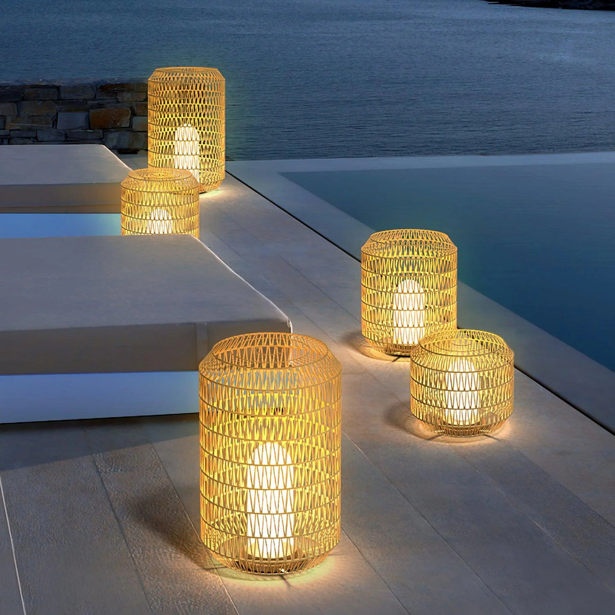 Modern Woven Rattan Outdoor Lamp