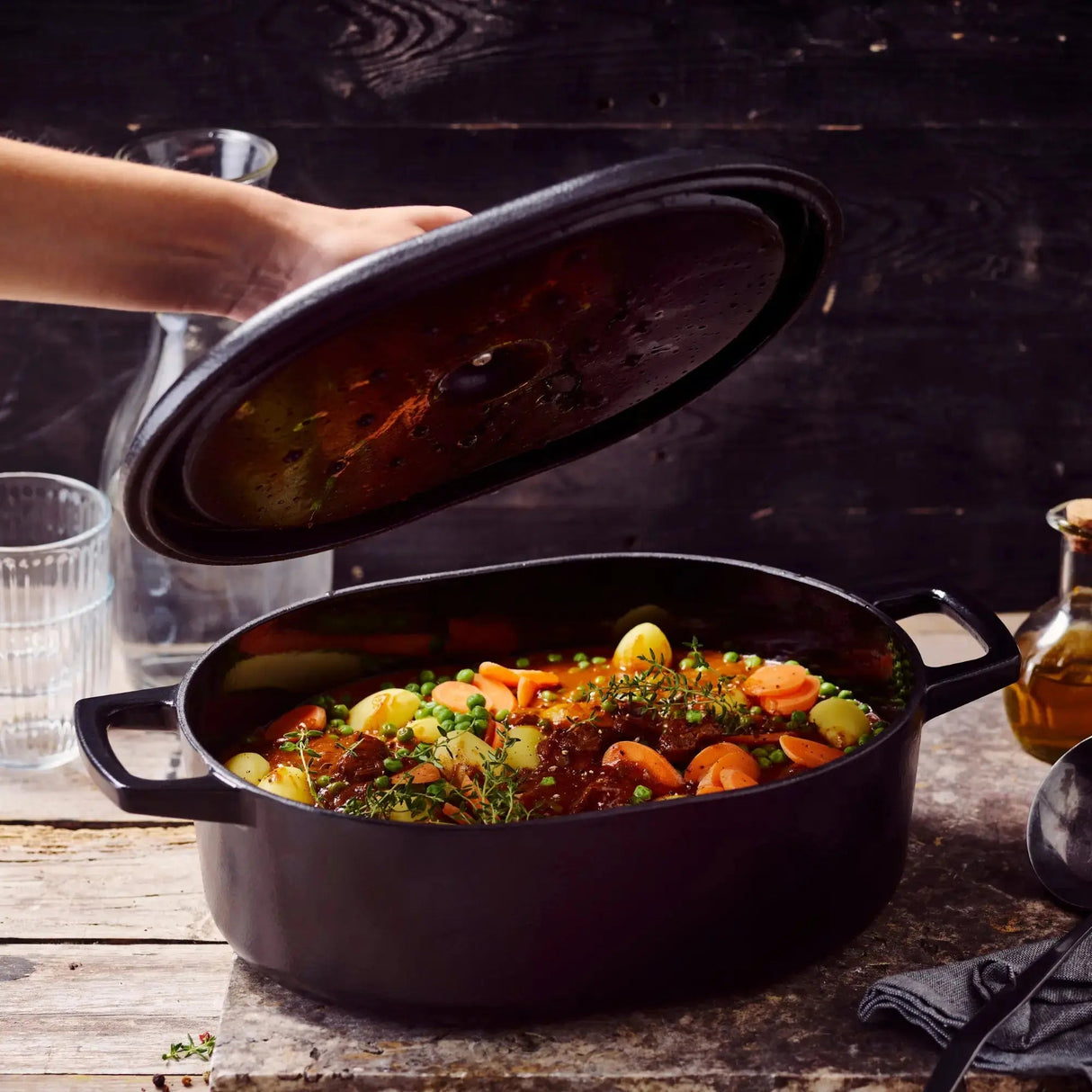 Oval Dutch Oven — 6 QT.