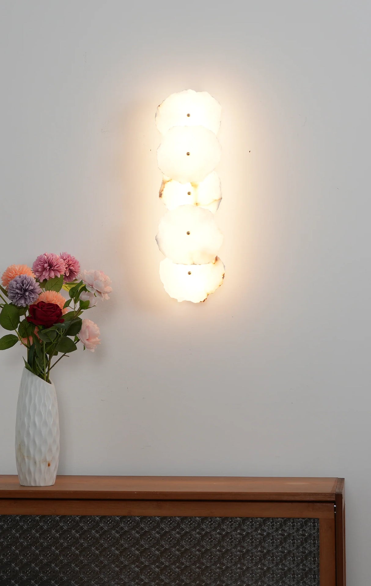 Petra Wall Lamp